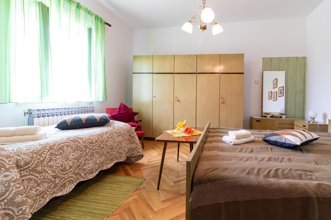 Apartments Bogetic Apartment *